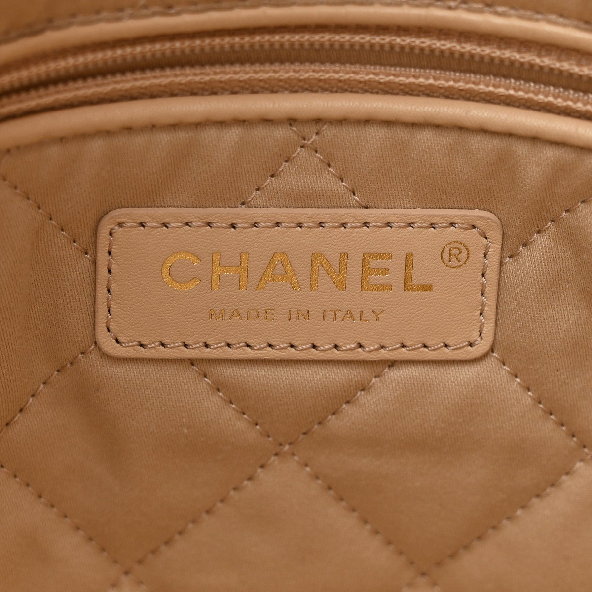 Shiny Calfskin Quilted Small Chanel 22 White