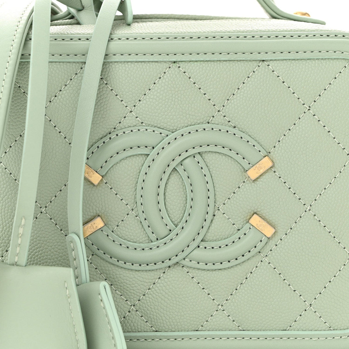 Caviar Quilted Small CC Filigree Vanity Case Mint