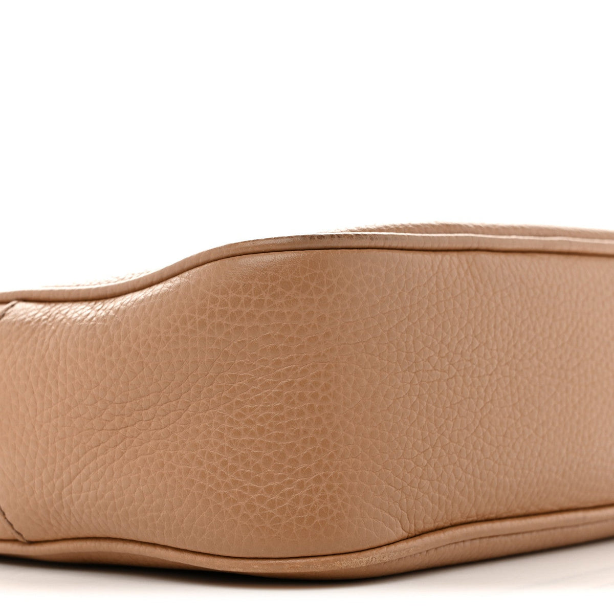 Pebbled Calfskin Small Soho Disco Bag Camelia
