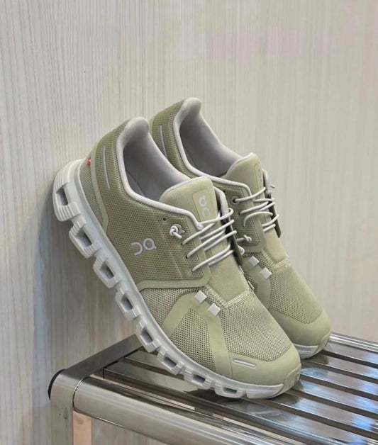 On Running Cloud 6 Caper Ice